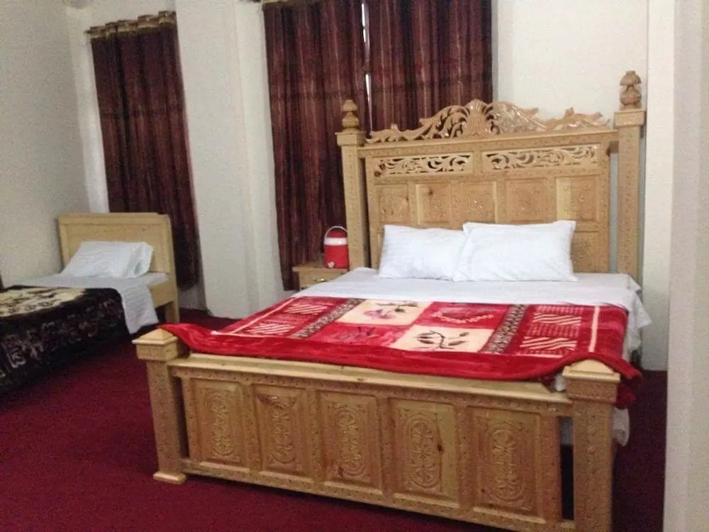 FR Darya E Swat Hotel