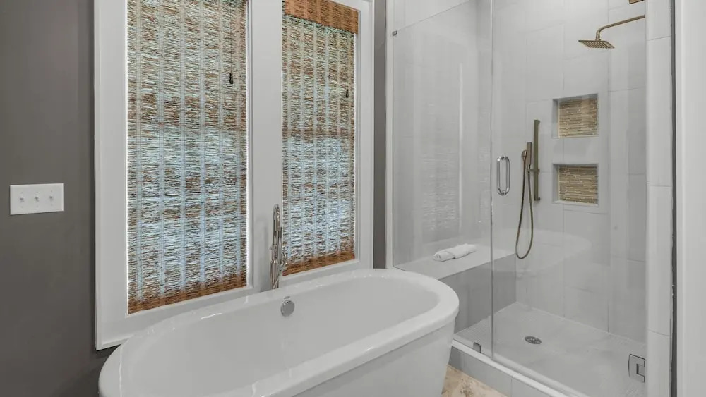 Sea Echo - Beautiful Home in Seagrove Beach! Community Pool! Dual Masters!