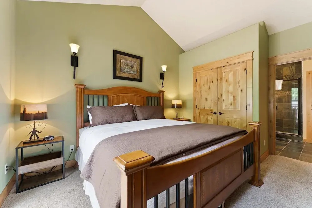4 Red Fir 6 Bedroom Home