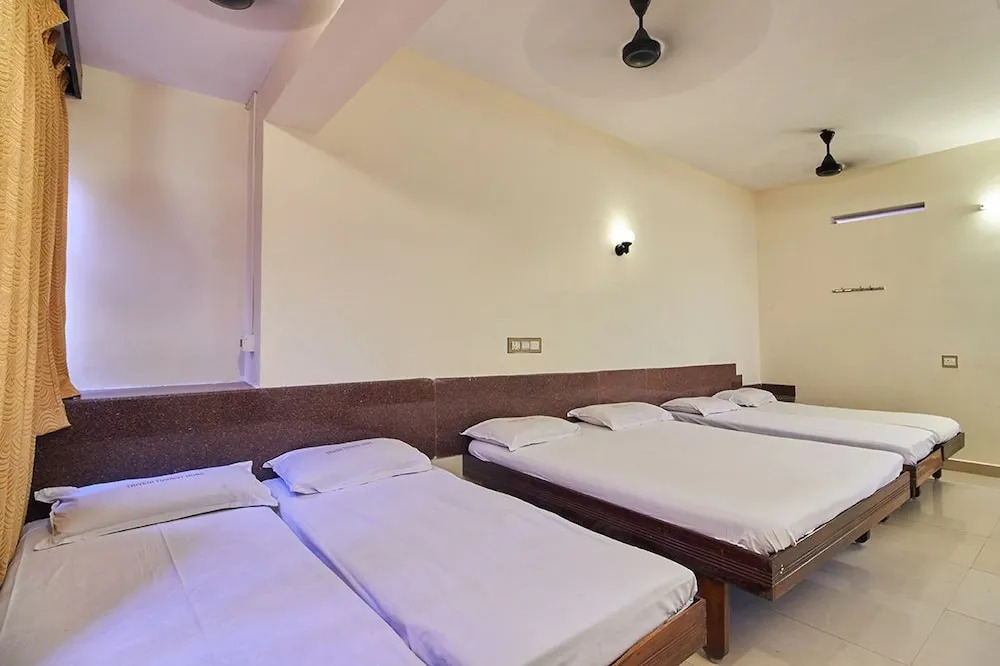 Triveni Tourist Home