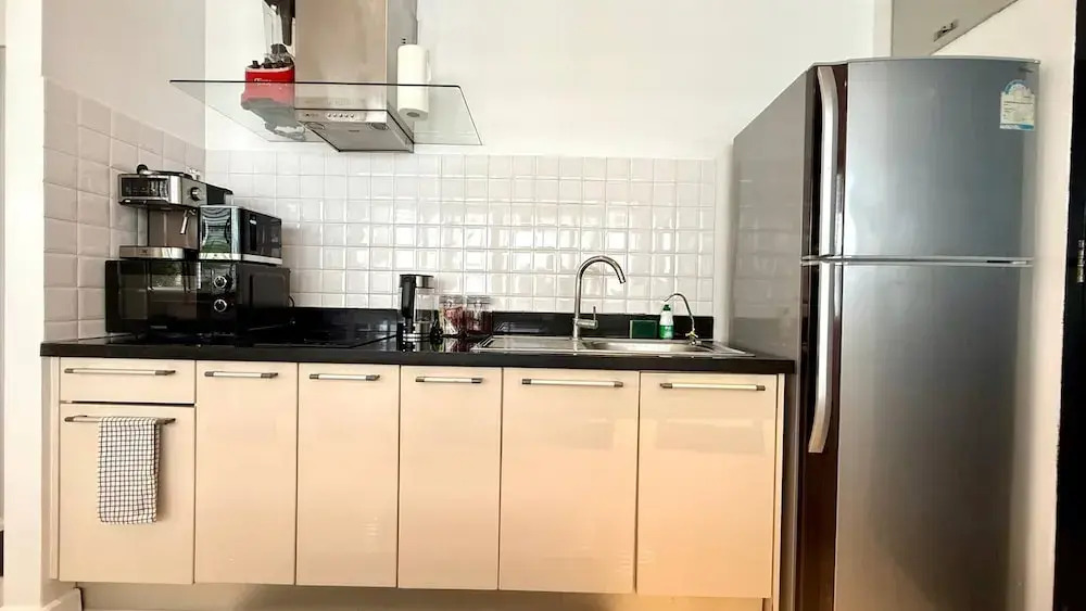 B11 Sunset Plaza Partial Seaview 1 Bedroom 1 Bathroom With Large Jaguzzi
