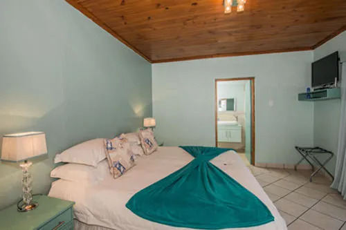 Whale Coast Lodge