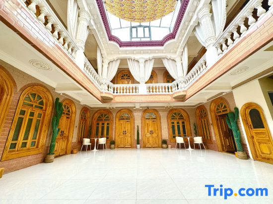 Jiangyun Hotel(The ancient city of Kashgar Scenic Area and the Grand Bazaar Store)