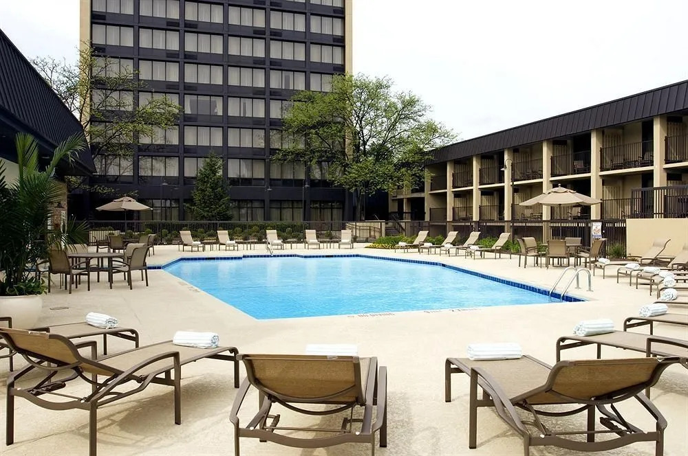 Ramada Plaza Cincinnati Sharonville