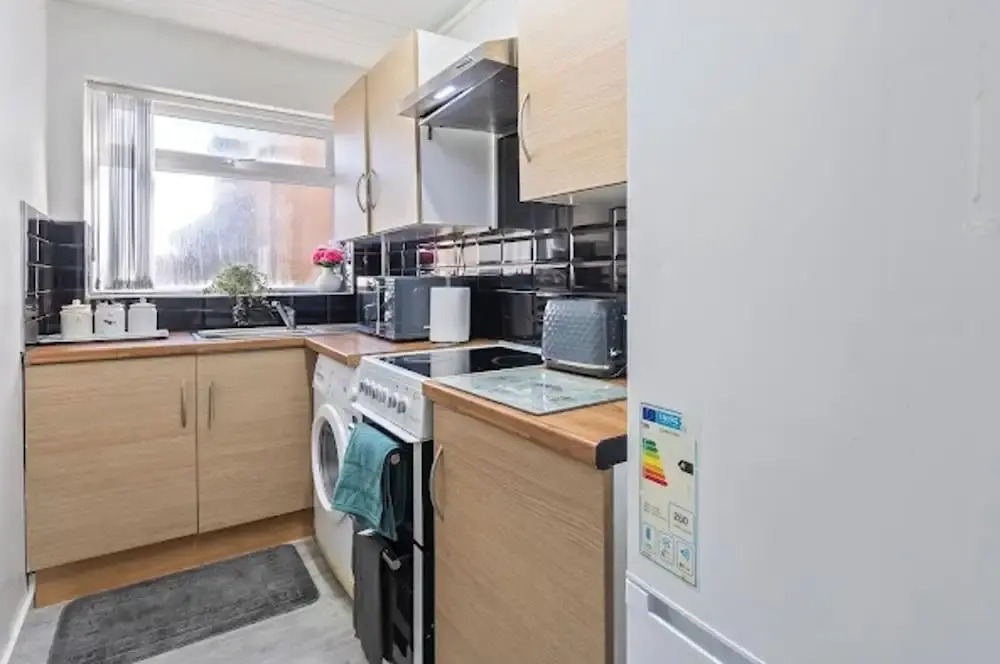 1 Bedroom Apartment Sleeps 4, Free Parking, Tv
