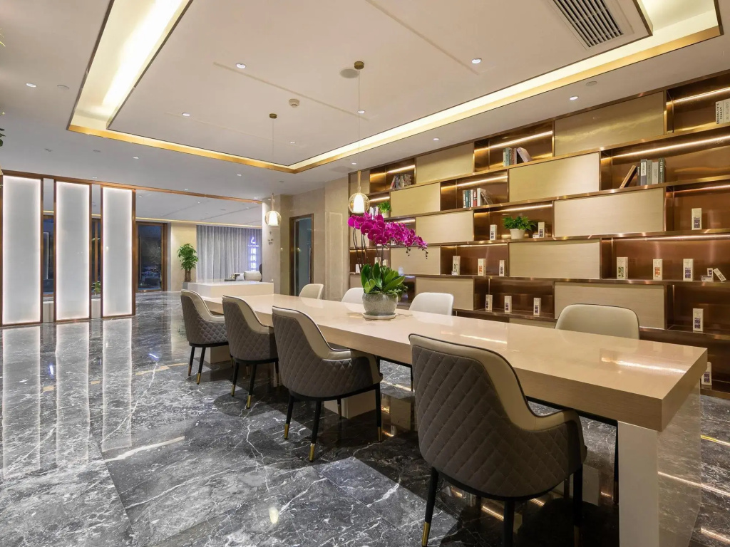 Lavande Hotel (Wuhan Optics Valley Future Technology City)