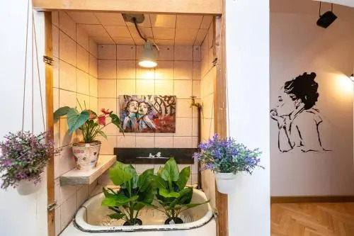 Hostel 91