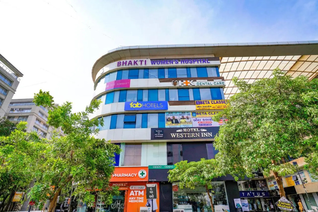 Fabhotel Western Inn