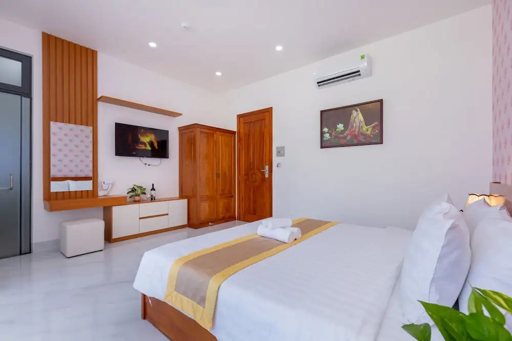 126 Vung Tau Pool Villa Back Beach From 4 To 12 Rooms Options