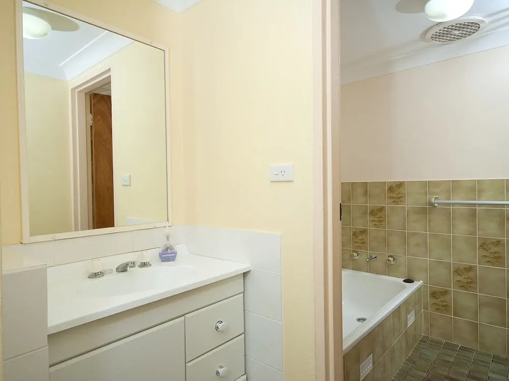 Maeva Lodge, Unit 4/14 Gretel Close
