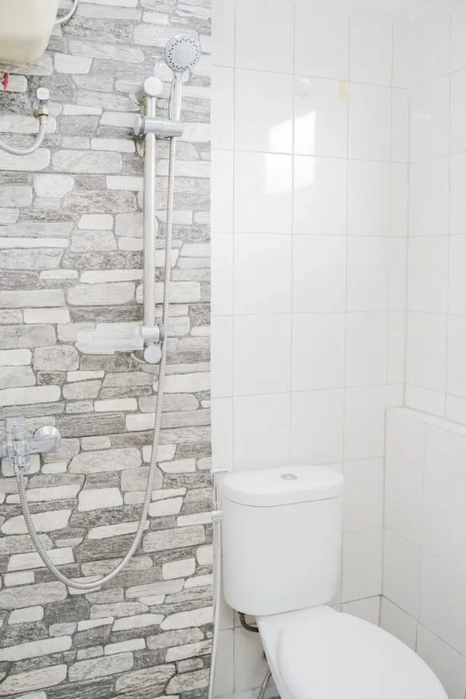 Roomy Studio Room Bintaro Park View Apartment
