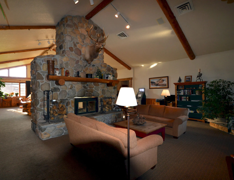 Bucks T-4 Lodge