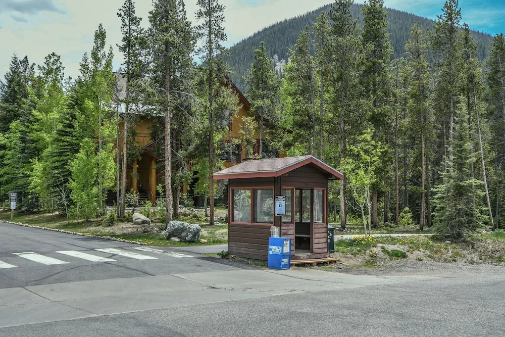 Trappers Crossing 8769