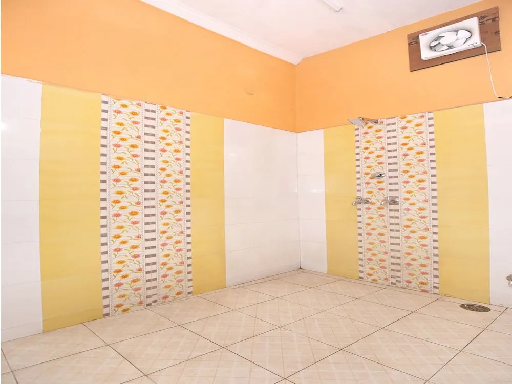 Hotel Nav Classic by OYO Rooms