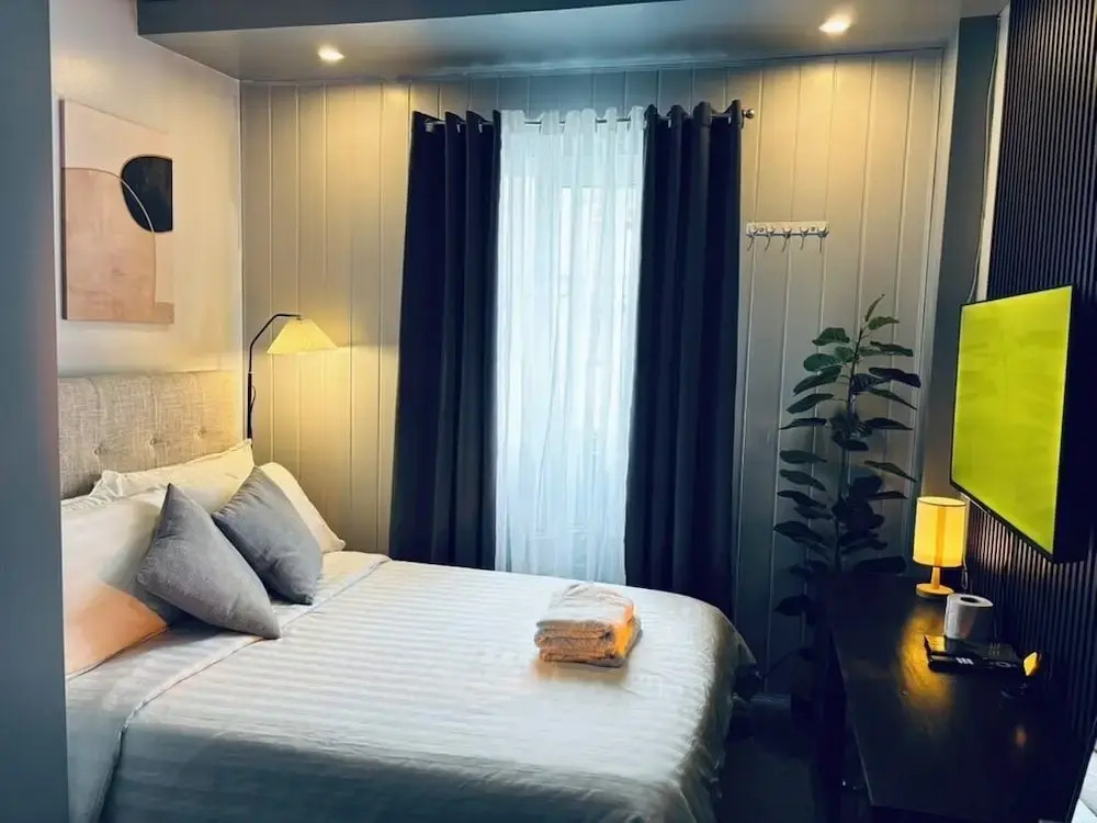 Smart Stay 2600 - North Cambridge Condo