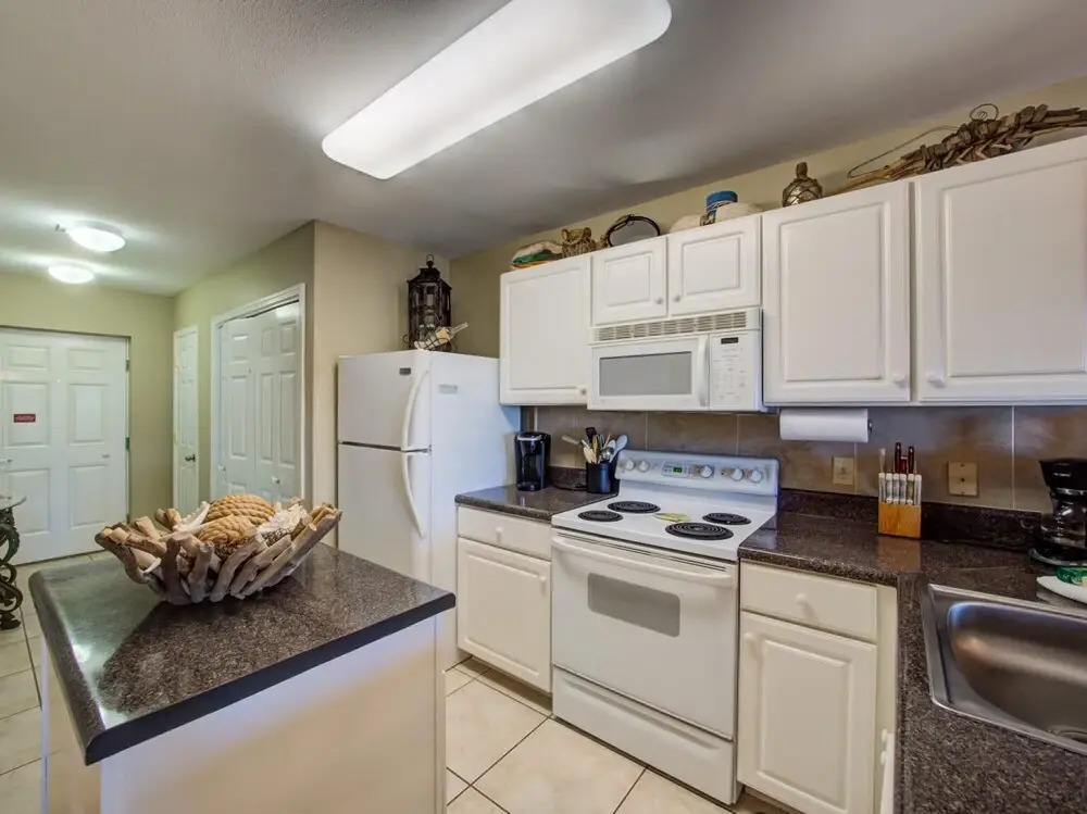 Fantastic condo in Orange Beach with views of the Gulf and Cotton Bayou
