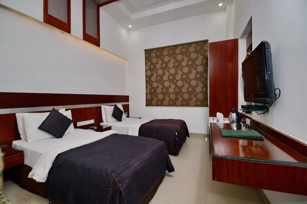 Hotel Blue Pearl Noida