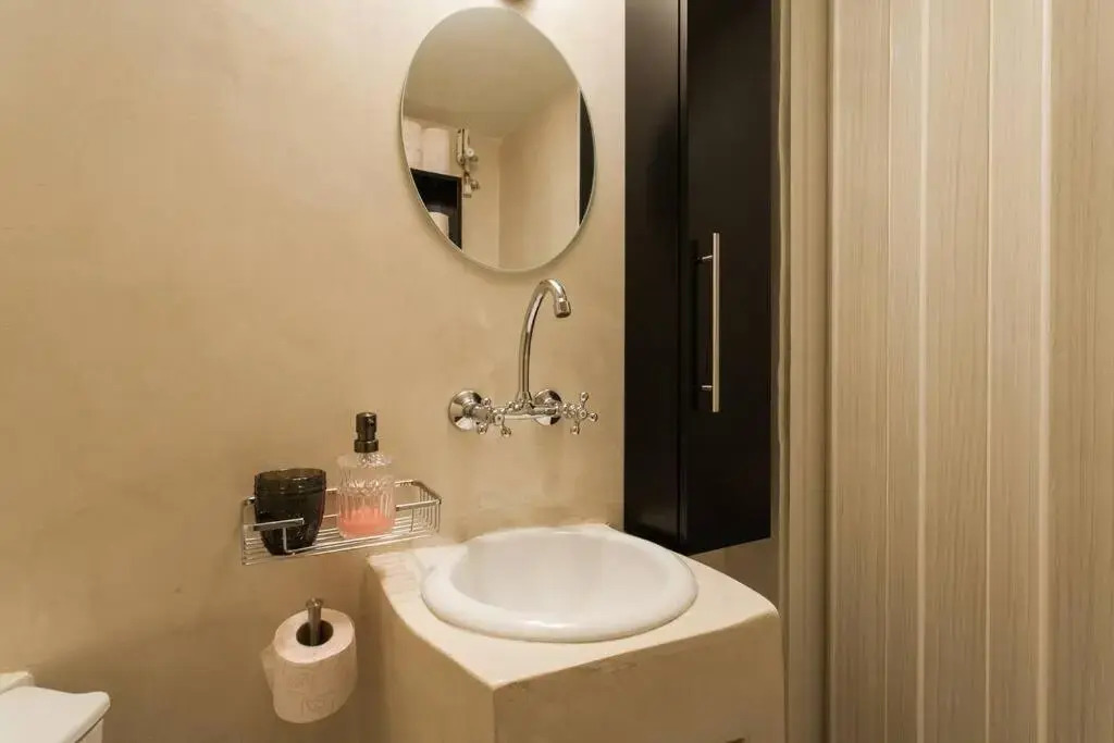 Home sweet home @ Central Athens 52 sq.m.