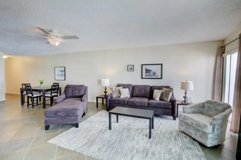 354 El Matador 1 Bedroom Condo by RedAwning