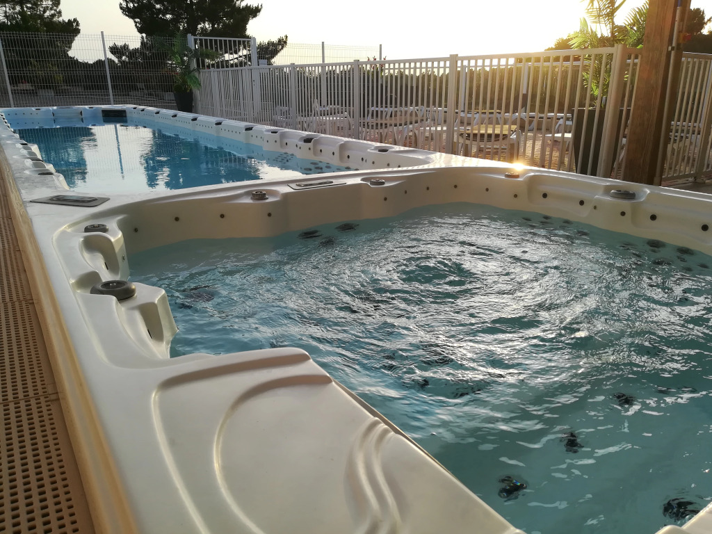 Logis Hotel Le Tropicana
