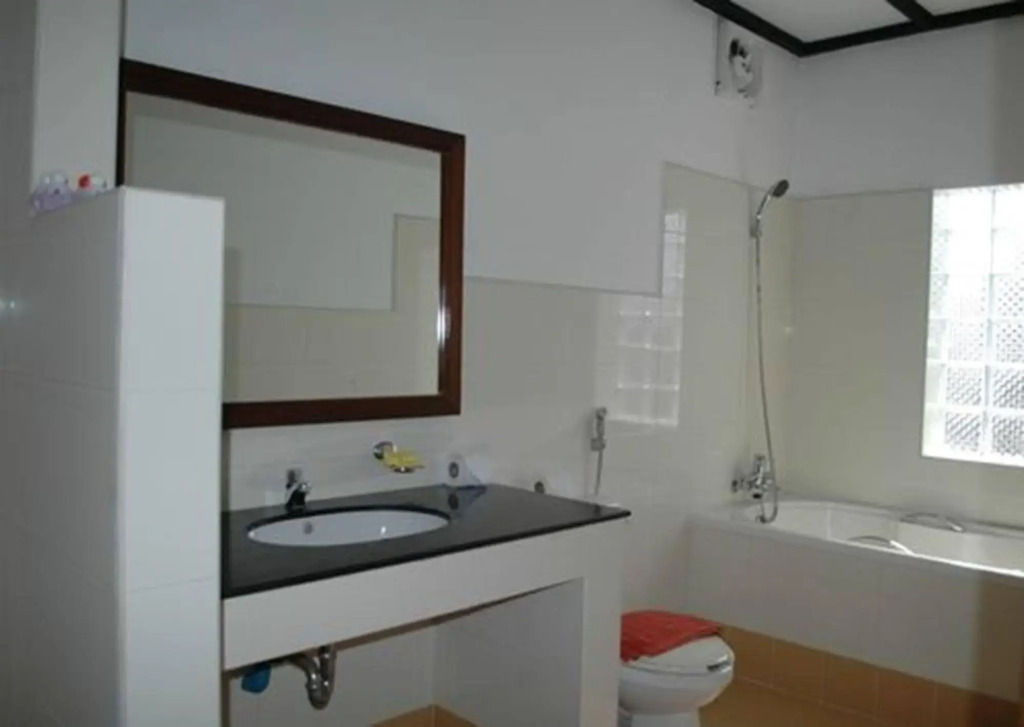 Robam Inn