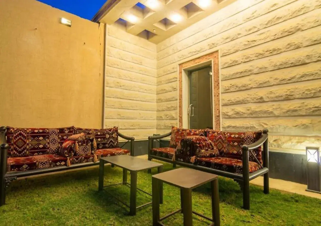 Anwar Chalets