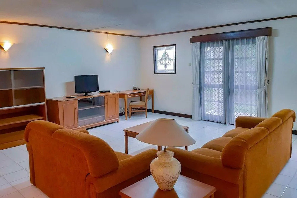 Whiz Residence Darmo Harapan Surabaya