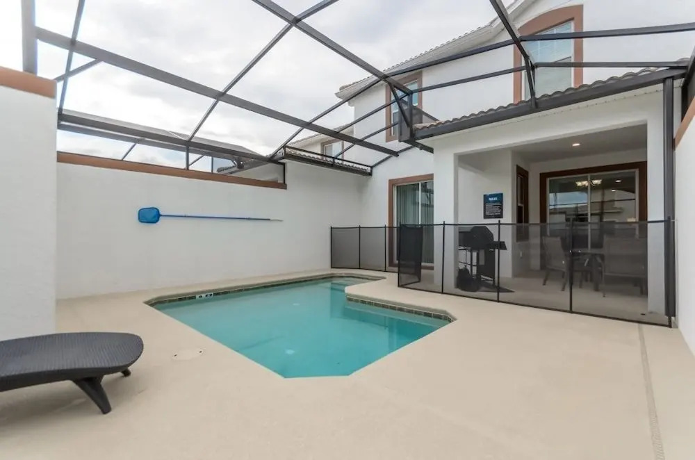 Amazing Townhome! - Storey Lake - 4804CS