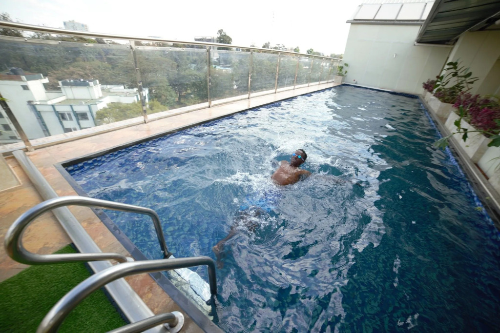 Swiss Lenana Mount Hotel
