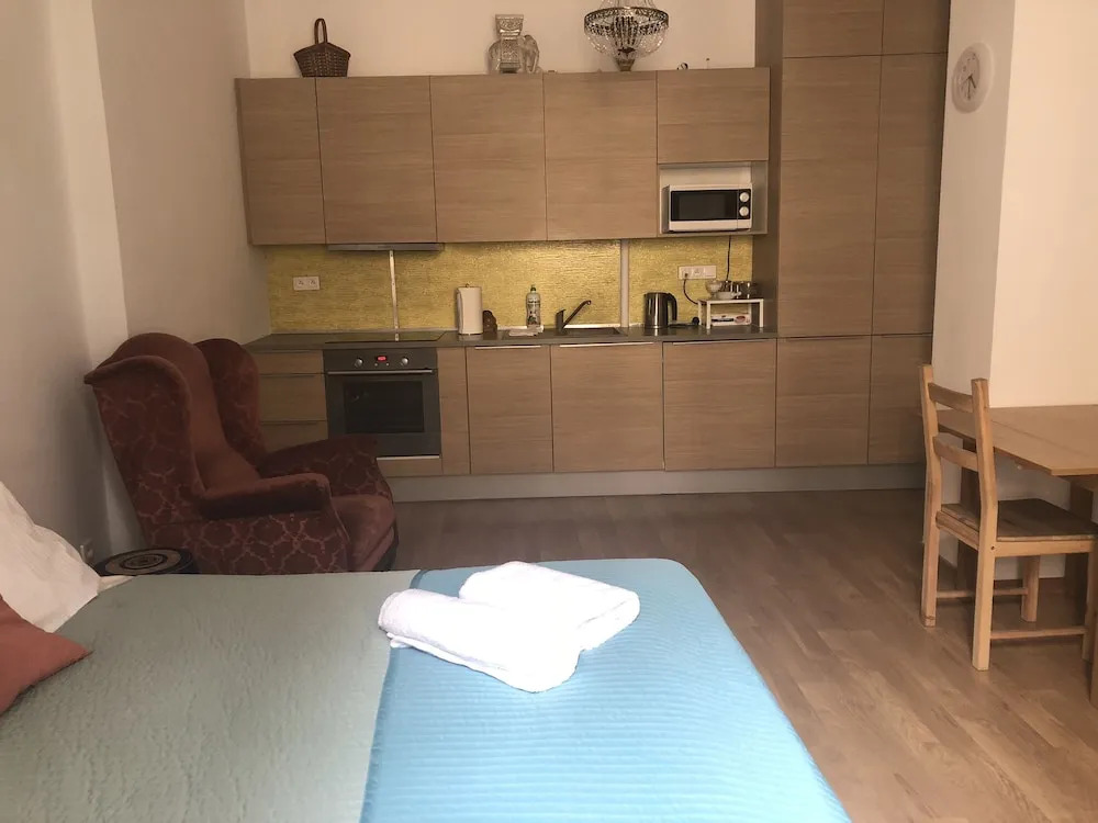 Rais Serviced Apartments