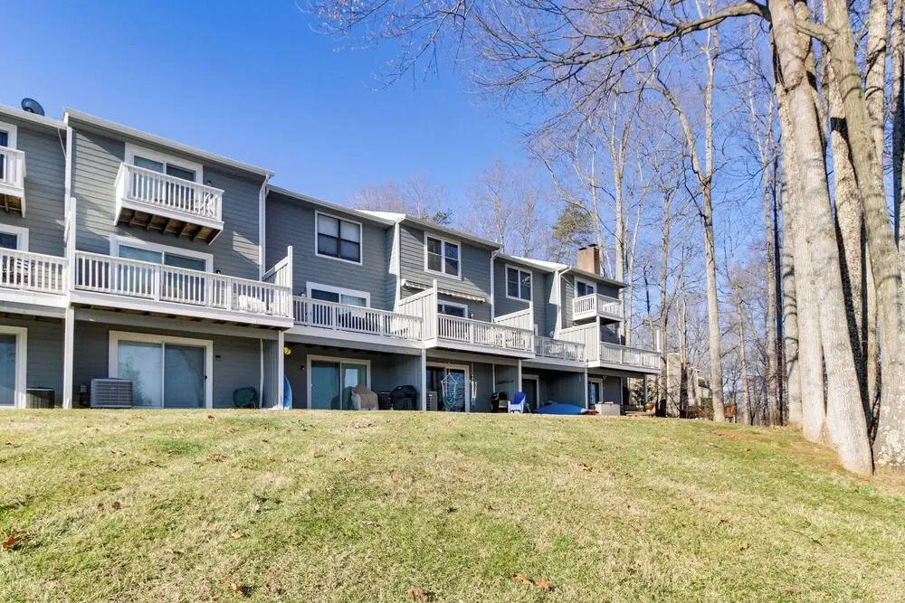 Lakefront Moneta Home w/ Community Dock!
