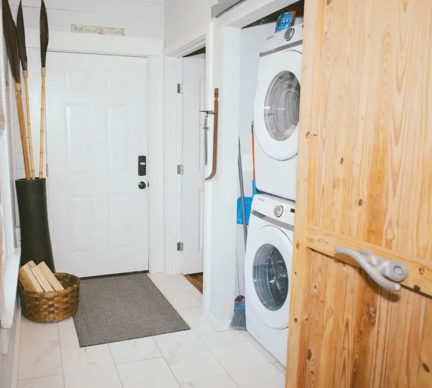 The Knotty Mermaid 2br Home In Galveston 2 Bedroom Home by RedAwning