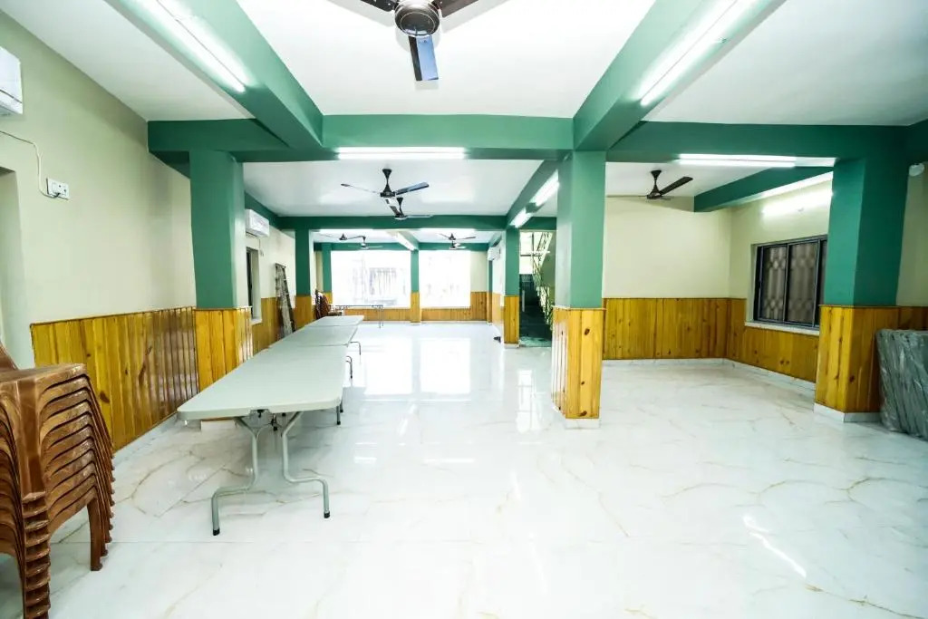 RISHIKA- Guest House