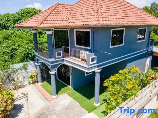 Lovely 3 Bed 3 Bath Villa 400m To Beach