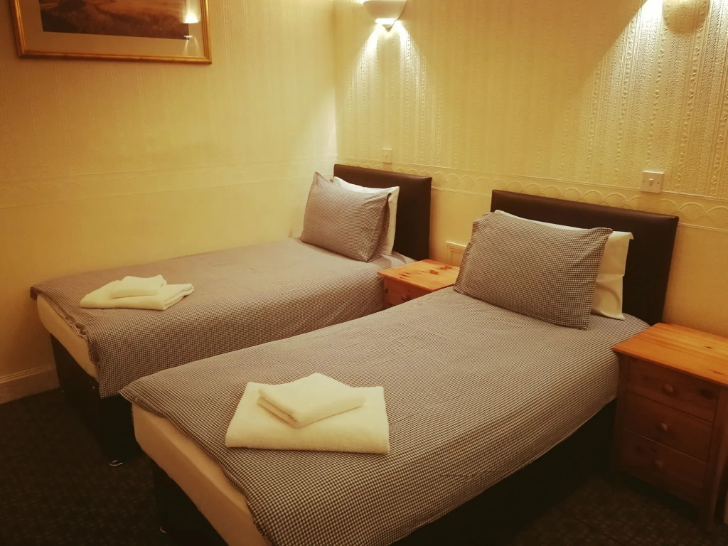 Victoria Hotel