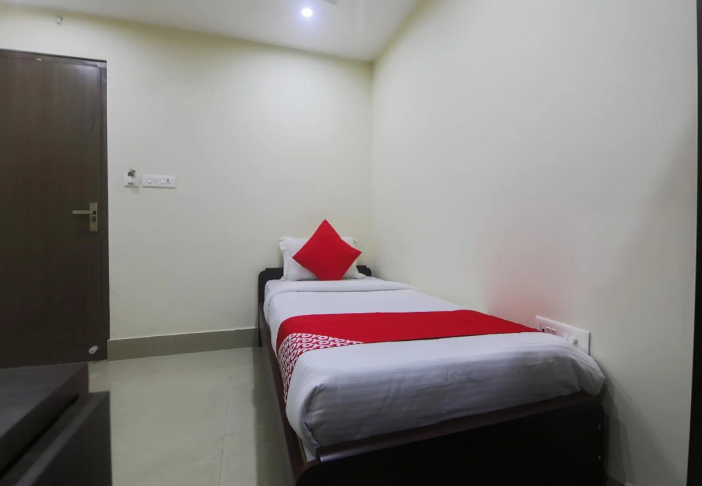 Hotel Blue Bird Annexe By OYO Rooms