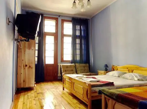 Interhost Guest rooms and apartments