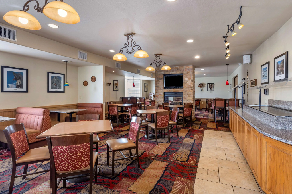 Best Western Swiss Clock Inn