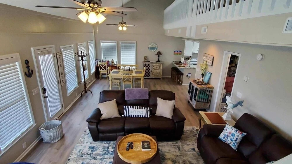 Asteria By The Sea 3 Bedroom Home by Redawning
