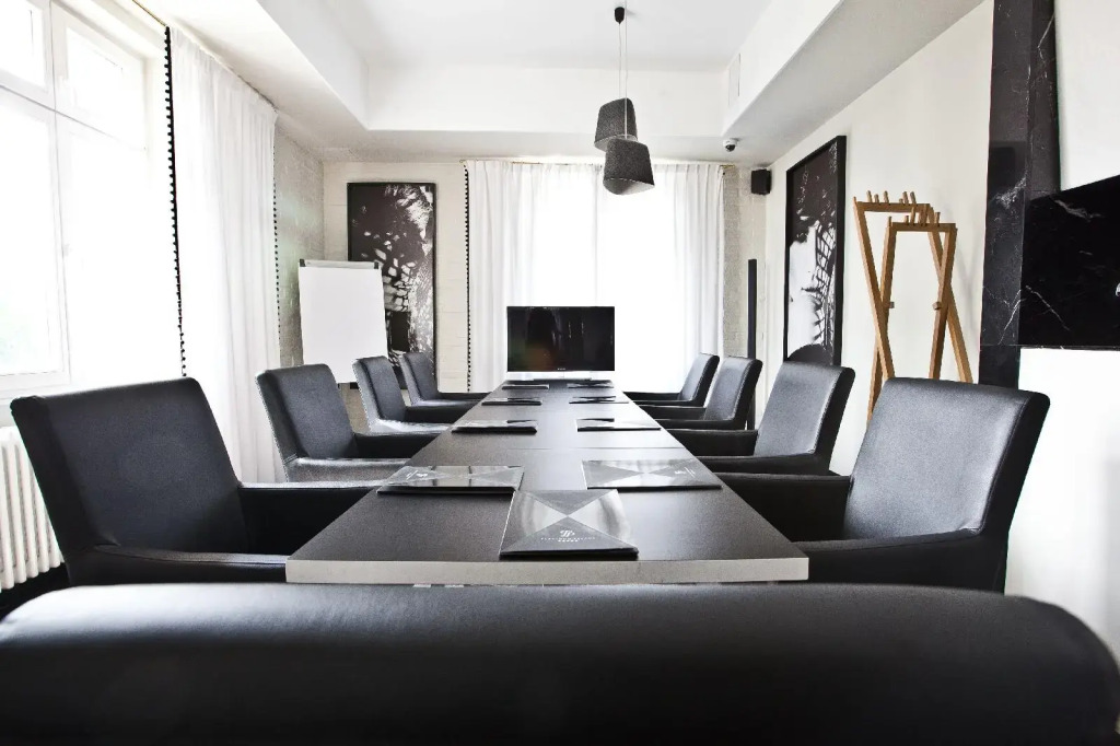 Platinum Residence Boutique