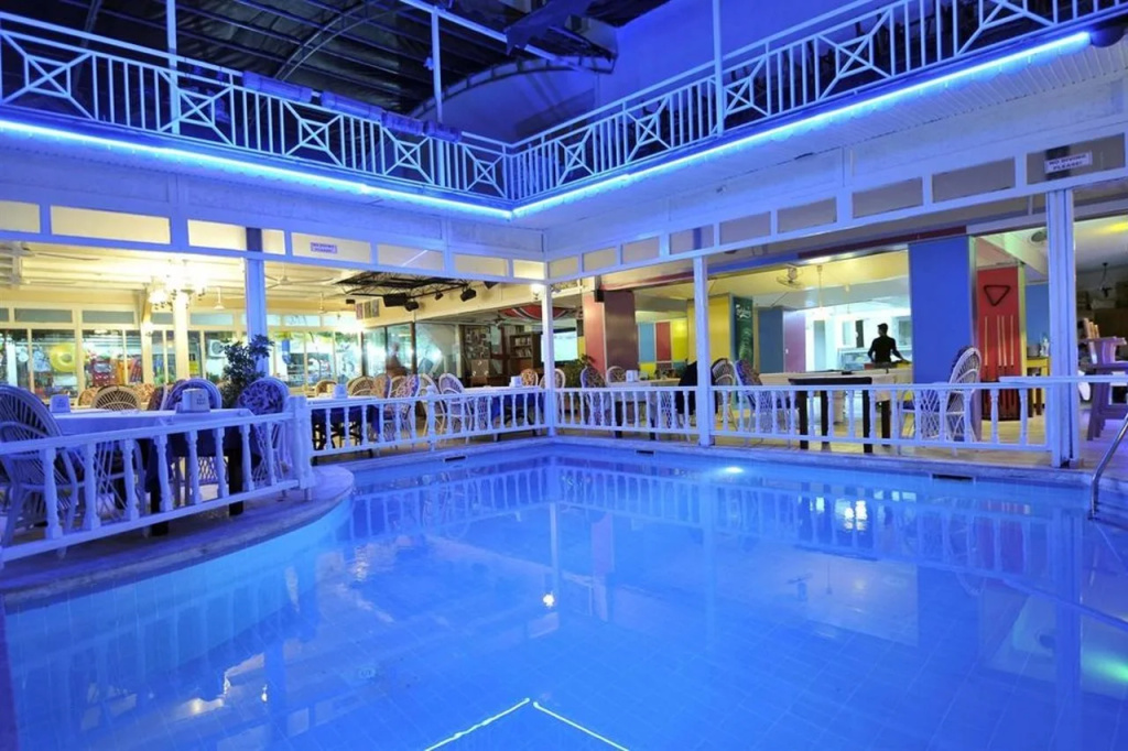 Sun Kiss Hotel