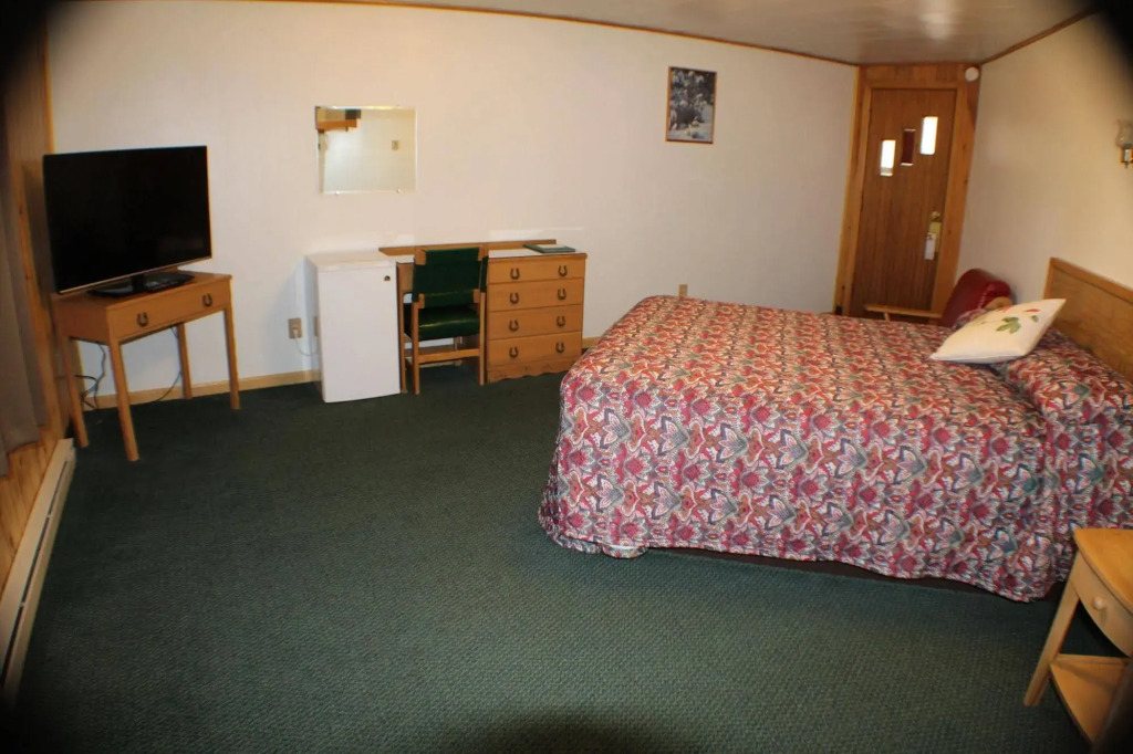 Lone Eagle Lodge