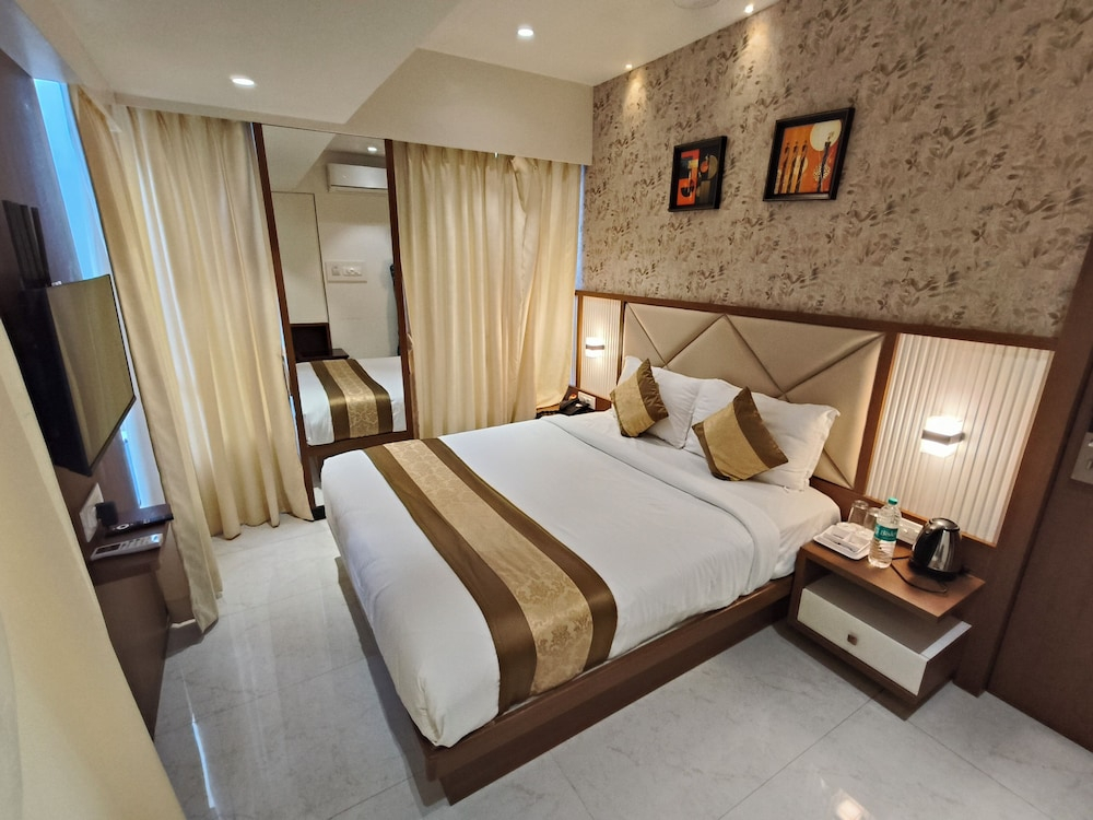Hotel Pearl Residency Thane