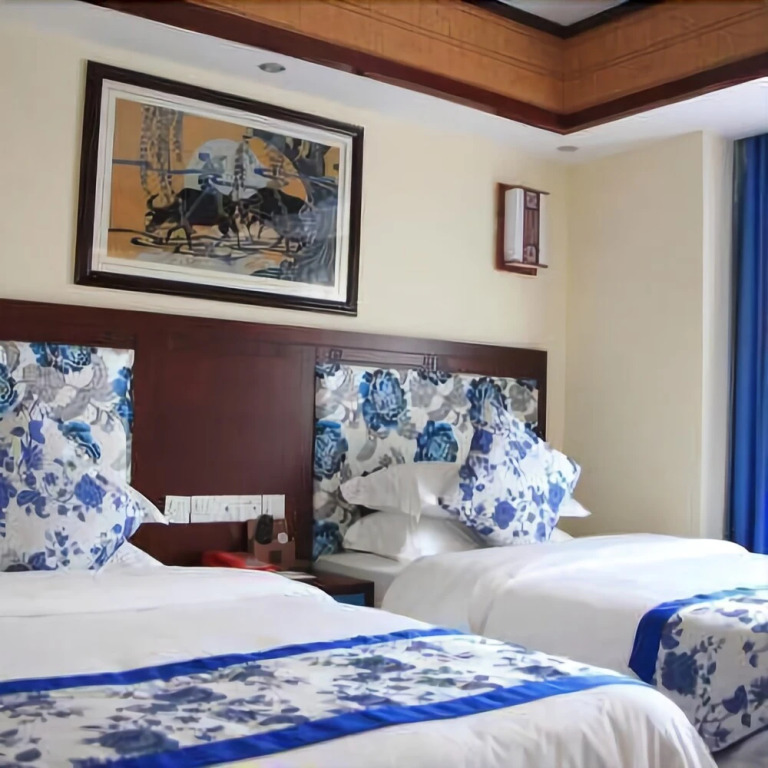 Guizhouqing Theme Hotel (Guiyang Convention and Exhibition Center)
