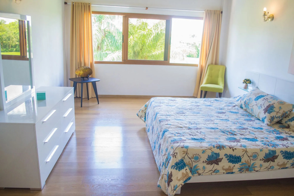 Sybaris Suites & Residences