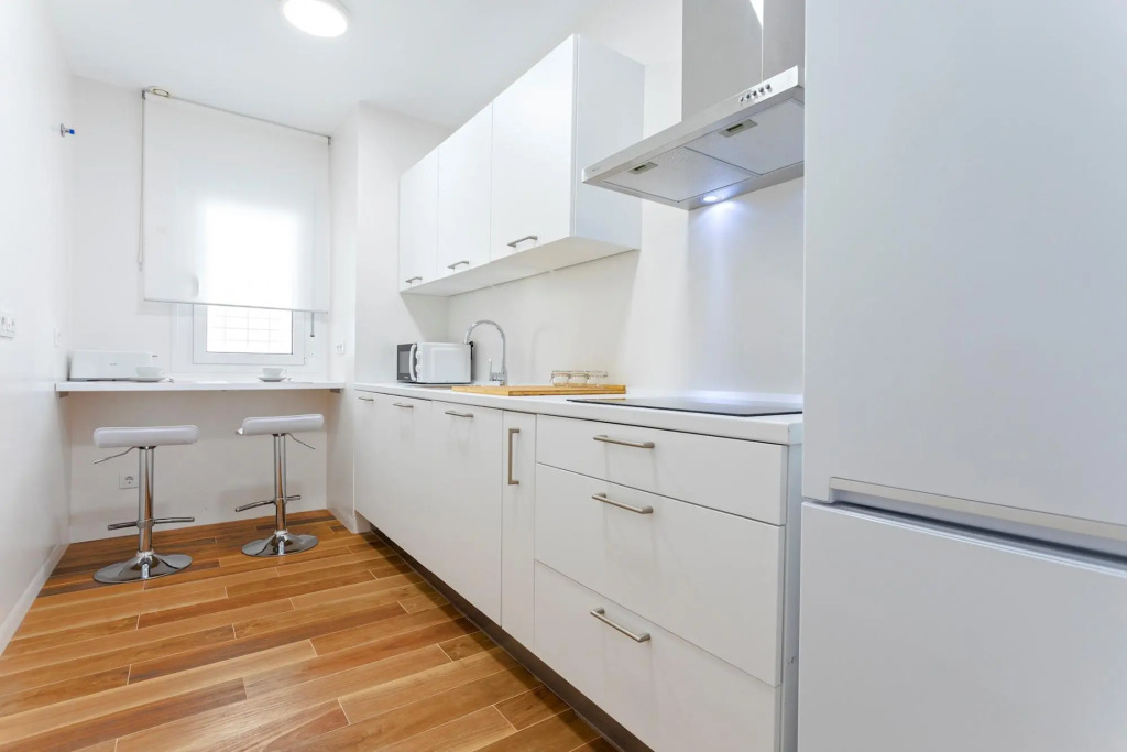 Beautiful 3-bedroom Apartment in Cadiz Center San Antonio IV
