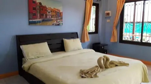 Mr.House Resort