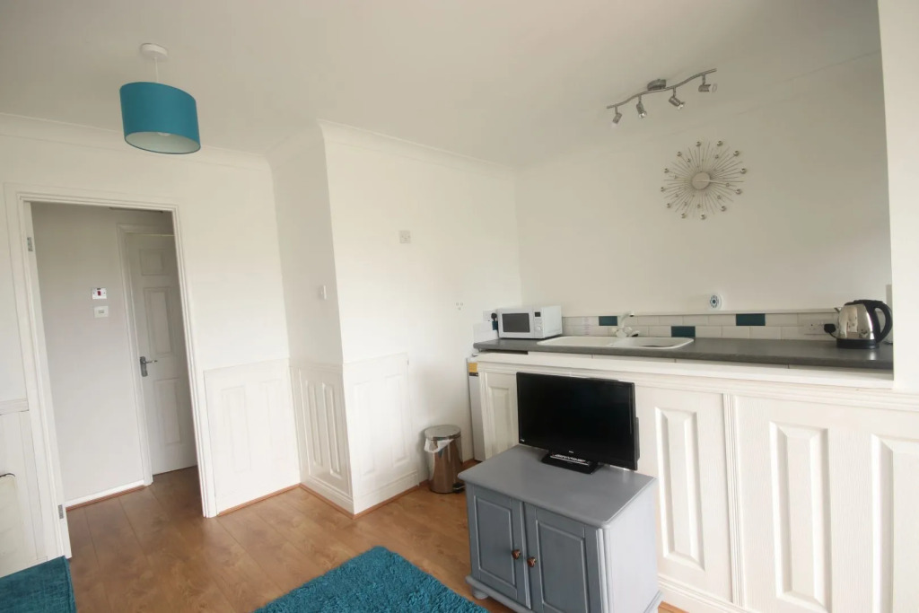 45F Medmerry Park 1 Bedroom Chalet