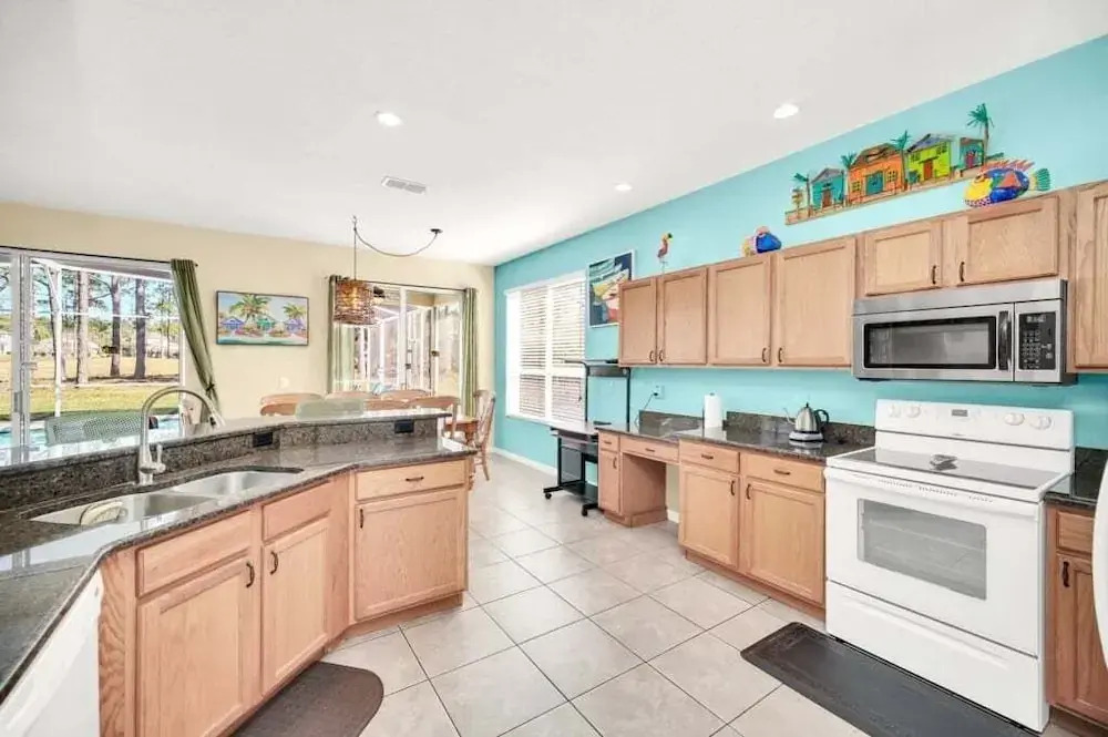 Home In Highlands Reserve! Private Pool 5 Bedroom Home by Redawning