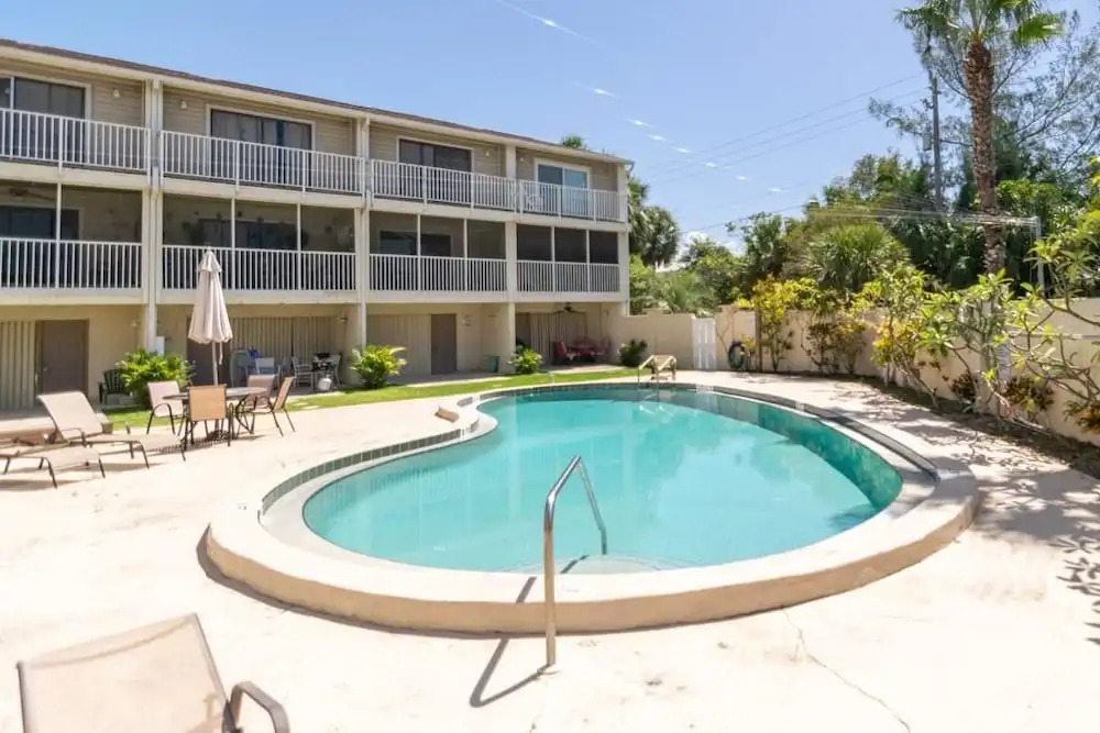 Beach Townhouses 104
